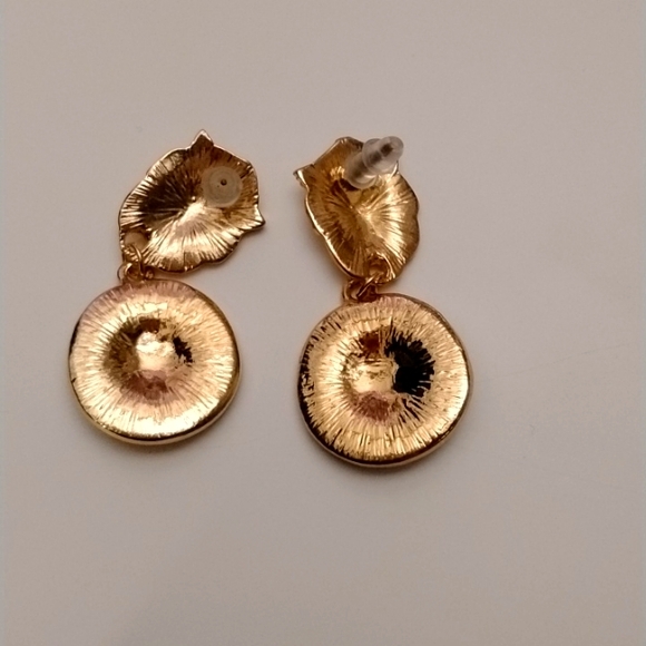 Jewelry - Picture 8 of 11